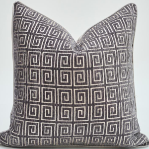 Square Maze Patterned Pillow (Ash)