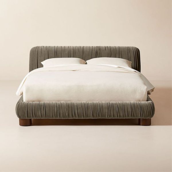 The Ophelia Bed
